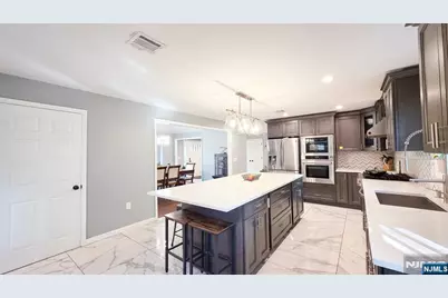 240 E Clinton Avenue, Tenafly, NJ 07670 - Photo 13