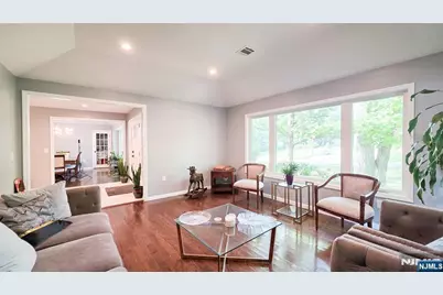 240 E Clinton Avenue, Tenafly, NJ 07670 - Photo 7
