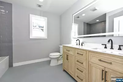 311 Harrison Avenue, Hasbrouck Heights, NJ 07604 - Photo 35
