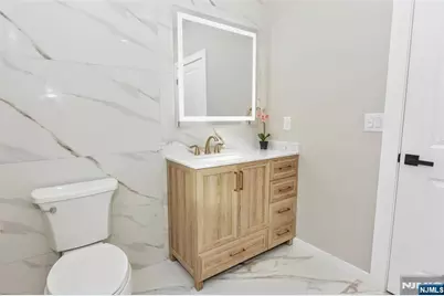 311 Harrison Avenue, Hasbrouck Heights, NJ 07604 - Photo 27