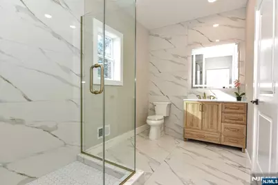 311 Harrison Avenue, Hasbrouck Heights, NJ 07604 - Photo 25