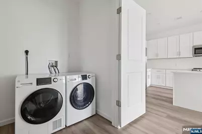 2 Executive Drive 807 #807, Fort Lee, NJ 07024 - Photo 11