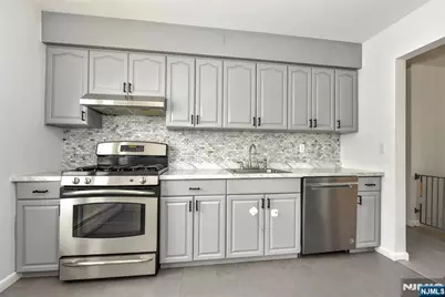 398 Mayer Court 2 #2, Ridgefield, NJ 07657 - Photo 11