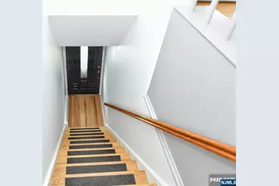 398 Mayer Court 2 #2, Ridgefield, NJ 07657 - Photo 3
