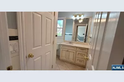 2 Roth Street, Elmwood Park, NJ 07407 - Photo 21