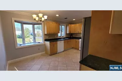 2 Roth Street, Elmwood Park, NJ 07407 - Photo 17