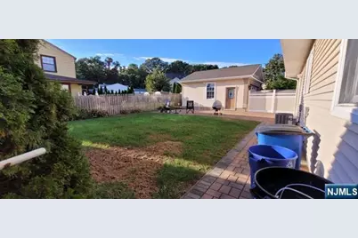 2 Roth Street, Elmwood Park, NJ 07407 - Photo 5