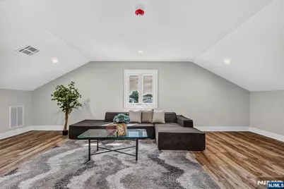 163B Kipp Avenue, Elmwood Park, NJ 07407 - Photo 37