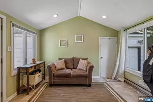 78 Legion Pl, Paramus, NJ 07652 - Photo 5