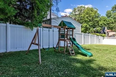 862 Manhattan Avenue, Washington Township, NJ 07676 - Photo 31