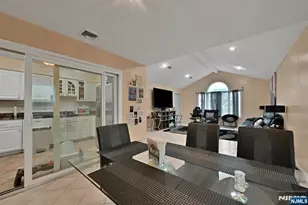 303 76th St, North Bergen, NJ 07047 - Photo 27