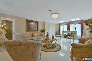 303 76th St, North Bergen, NJ 07047 - Photo 5