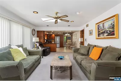 2 Martha Avenue, Elmwood Park, NJ 07407 - Photo 17