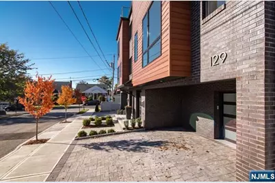 129 Rothwell Avenue, Cliffside Park, NJ 07010 - Photo 25