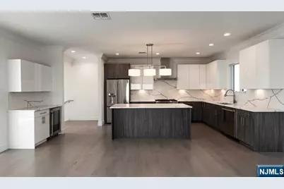 129 Rothwell Avenue, Cliffside Park, NJ 07010 - Photo 7