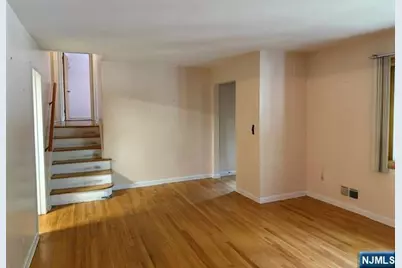 1008 Windsor Road, Teaneck Township, NJ 07666 - Photo 7