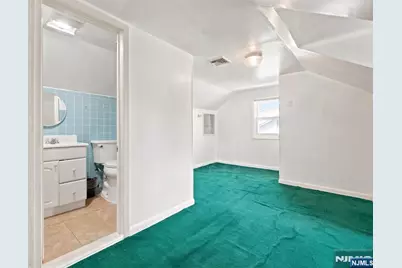 8-34 Henderson Boulevard, Fair Lawn, NJ 07410 - Photo 13
