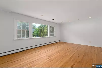 619 Cadmus Court, Teaneck Township, NJ 07666 - Photo 5
