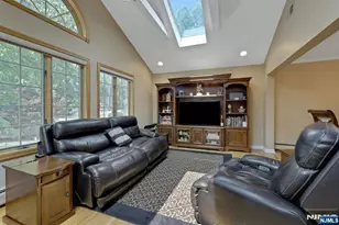 33 Hurlbut St, Westwood, NJ 07675 - Photo 11