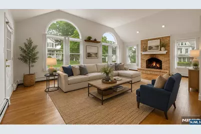 2 Rogers Court, Midland Park, NJ 07432 - Photo 9