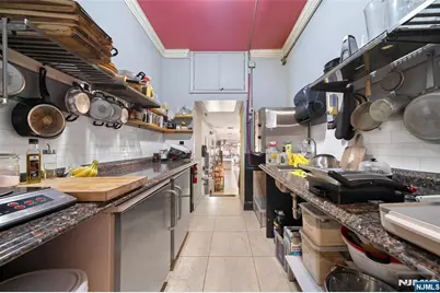 611 Anderson Avenue, Cliffside Park, NJ 07010 - Photo 23