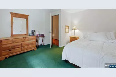 288 Montana Street, Paramus, NJ 07652 - Photo 17