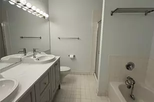 18 Garden Pl 242, Edgewater, NJ 07020 - Photo 9