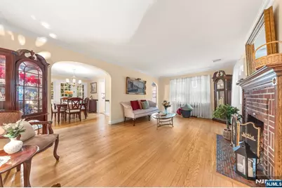 55 Chestnut Street, Hillsdale, NJ 07642 - Photo 3