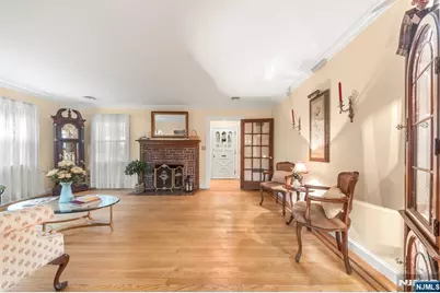 55 Chestnut Street, Hillsdale, NJ 07642 - Photo 5