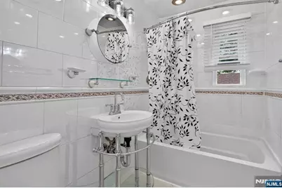 670 John Street, Teaneck Township, NJ 07666 - Photo 25