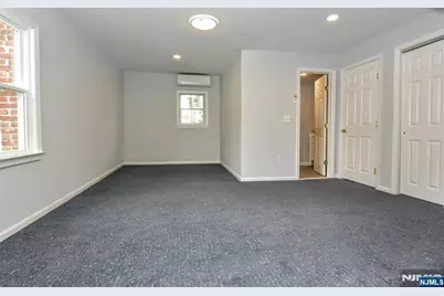 72 Ridgewald Avenue, Waldwick, NJ 07463 - Photo 17