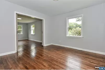 72 Ridgewald Avenue, Waldwick, NJ 07463 - Photo 7