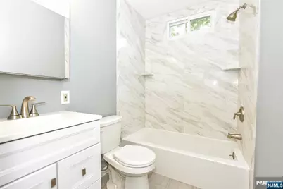 72 Ridgewald Avenue, Waldwick, NJ 07463 - Photo 13