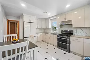 22 Trudy Dr, Lodi, NJ 07644 - Photo 9