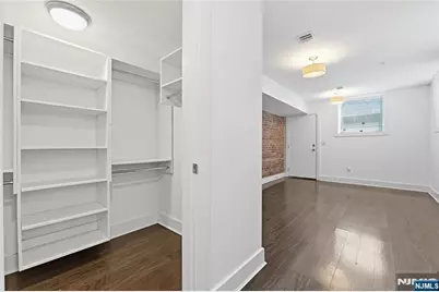 252 Mt Pleasant Avenue, Newark, NJ 07104 - Photo 13