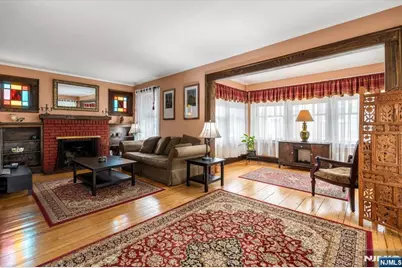 217 Mountain Way, Rutherford, NJ 07070 - Photo 3