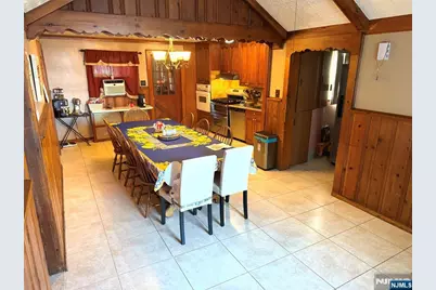 193 Macarthur Avenue, Garfield, NJ 07026 - Photo 9