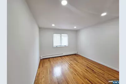 31 Marion Avenue 2 #2, Cliffside Park, NJ 07010 - Photo 13