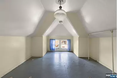 540 Highridge Avenue, Cliffside Park, NJ 07010 - Photo 25