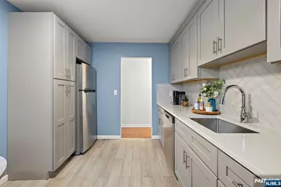 174 Clay Street 2 #2, Hackensack, NJ 07601 - Photo 11