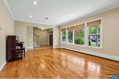 39 Maple Avenue, Demarest, NJ 07627 - Photo 19