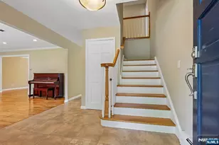 39 Maple Ave, Demarest, NJ 07627 - Photo 5