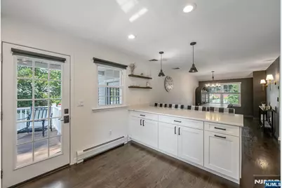 44 Pavonia Avenue, Emerson, NJ 07630 - Photo 9