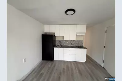 348 Union Avenue 1 #1, Rutherford, NJ 07070 - Photo 5