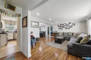 122 Village Cir W, Paramus, NJ 07652 - Photo 11