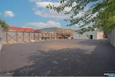 840-842 Clinton Avenue, Newark, NJ 07108 - Photo 5