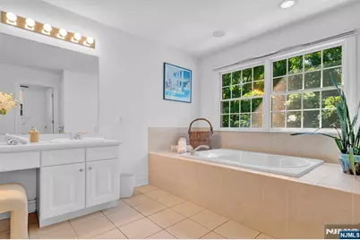 206 Van Buren Drive, Paramus, NJ 07652 - Photo 35