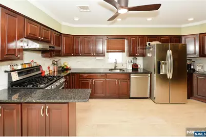 115 Marshall Avenue, Little Ferry, NJ 07643 - Photo 5