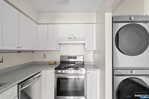 10 Bergen Ridge Rd, North Bergen, NJ 07047 - Photo 9