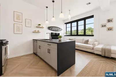 142 Charles Street 403 #403, Jersey City, NJ 07307 - Photo 1